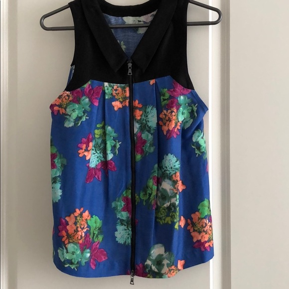Anthropologie HD Paris floral top with zipper back - Picture 3 of 6